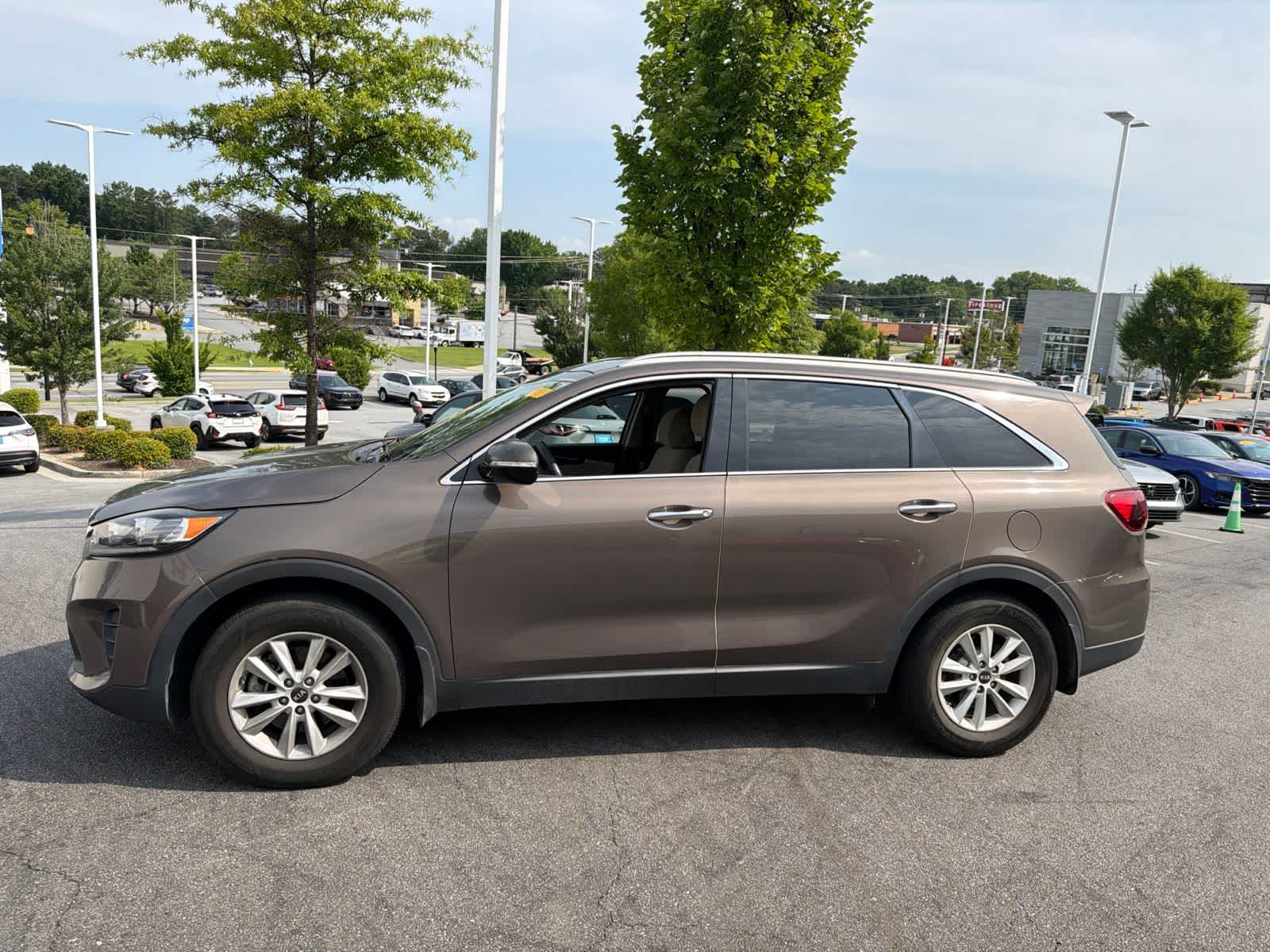 Thumbnail: 2019 Kia Sorento - 7