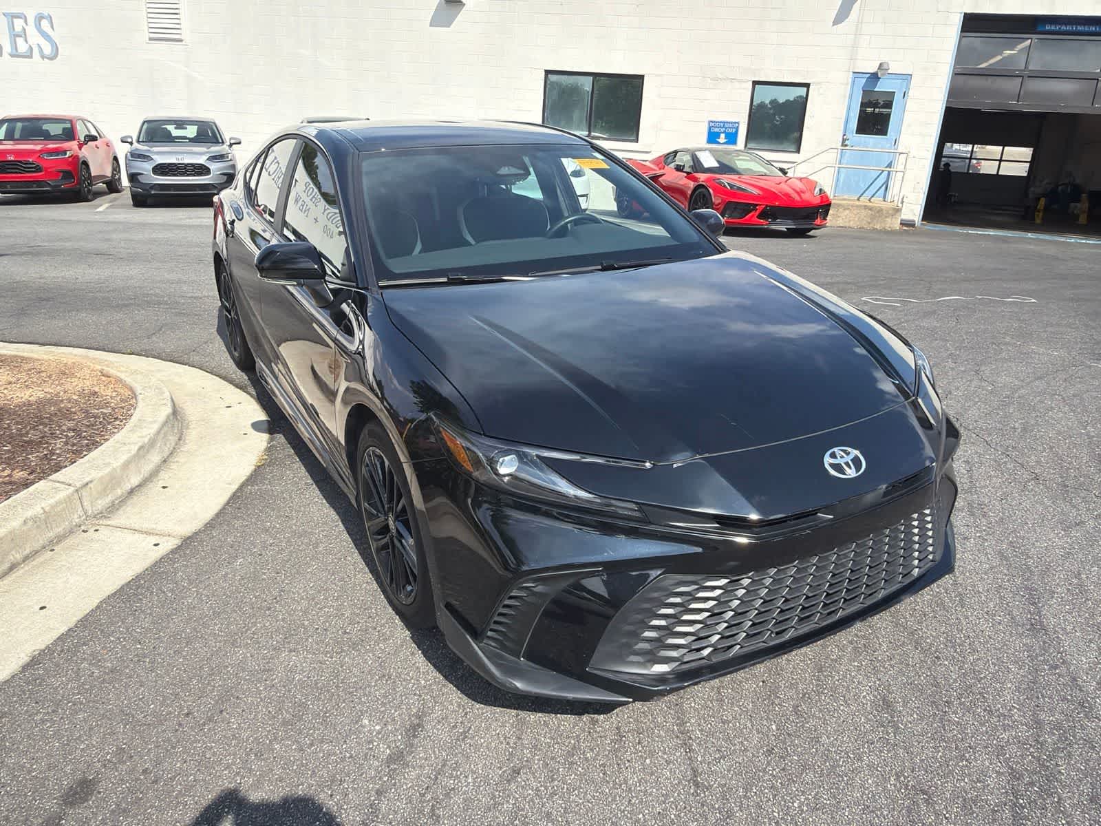 Thumbnail: 2025 Toyota Camry - 15