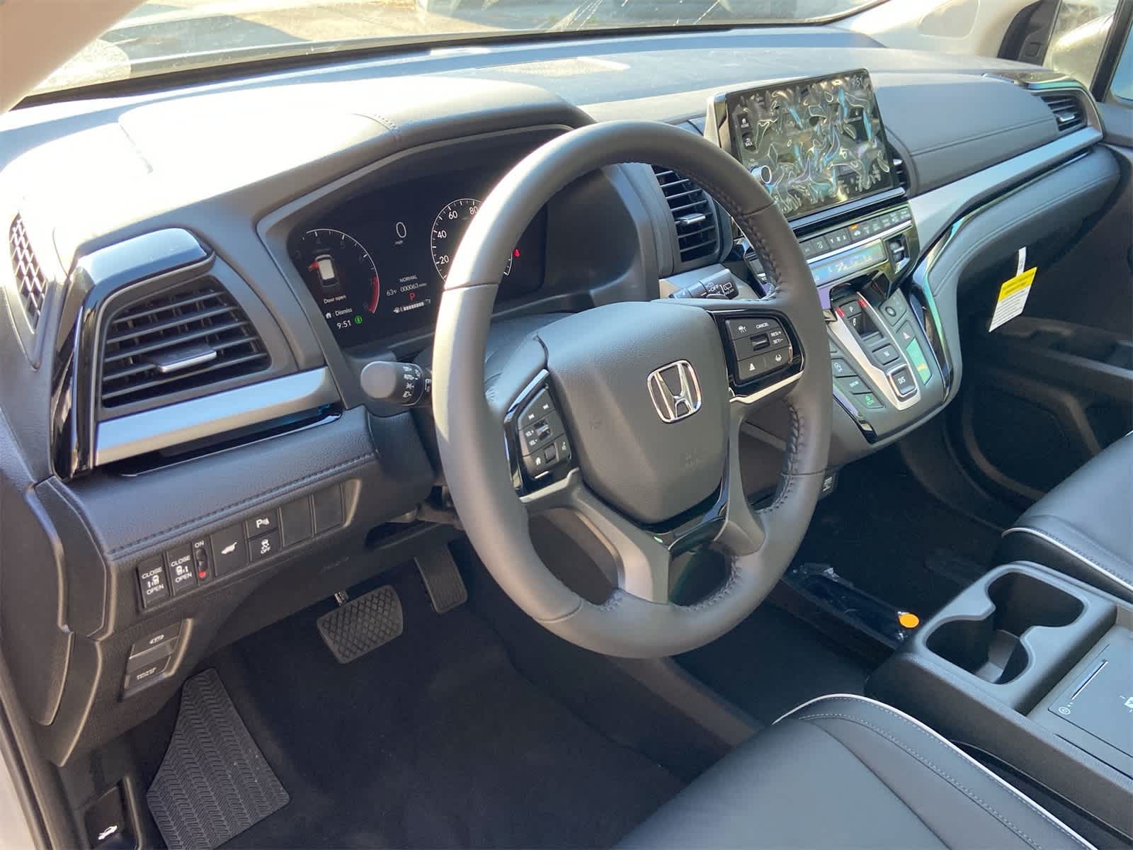 Thumbnail: 2025 Honda Odyssey - 13