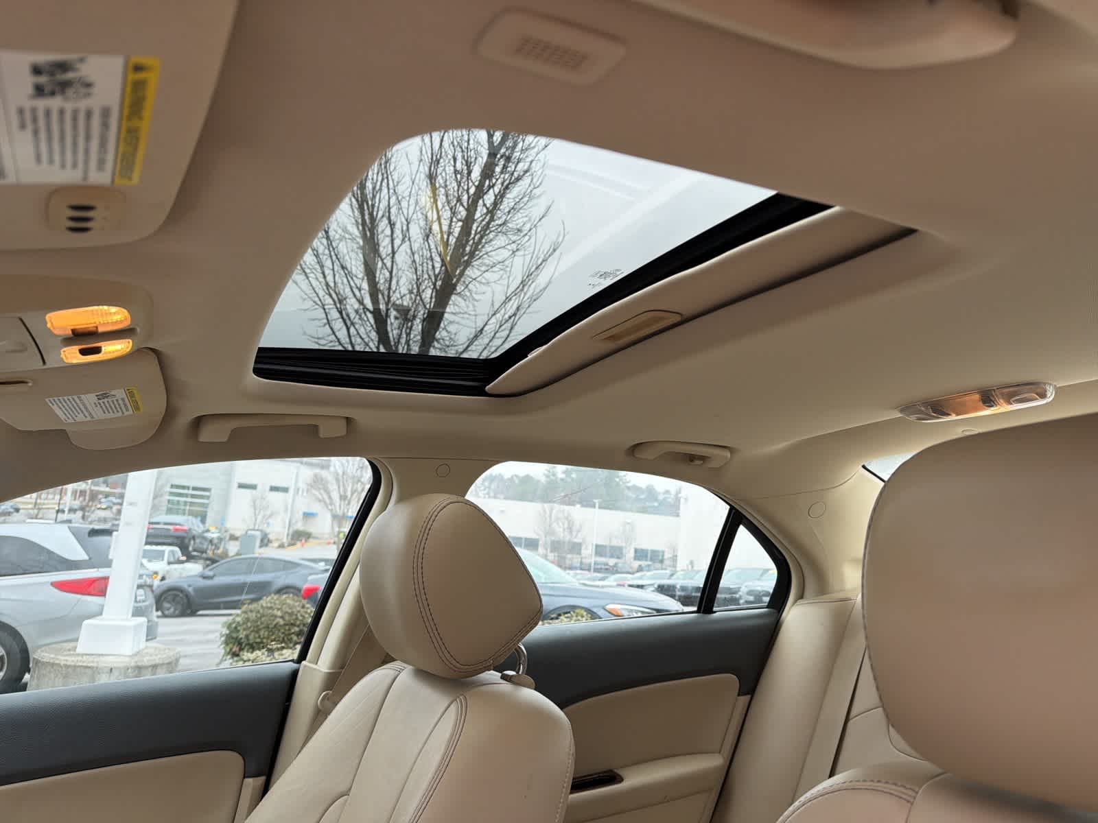 Thumbnail: 2012 Ford Fusion - 20