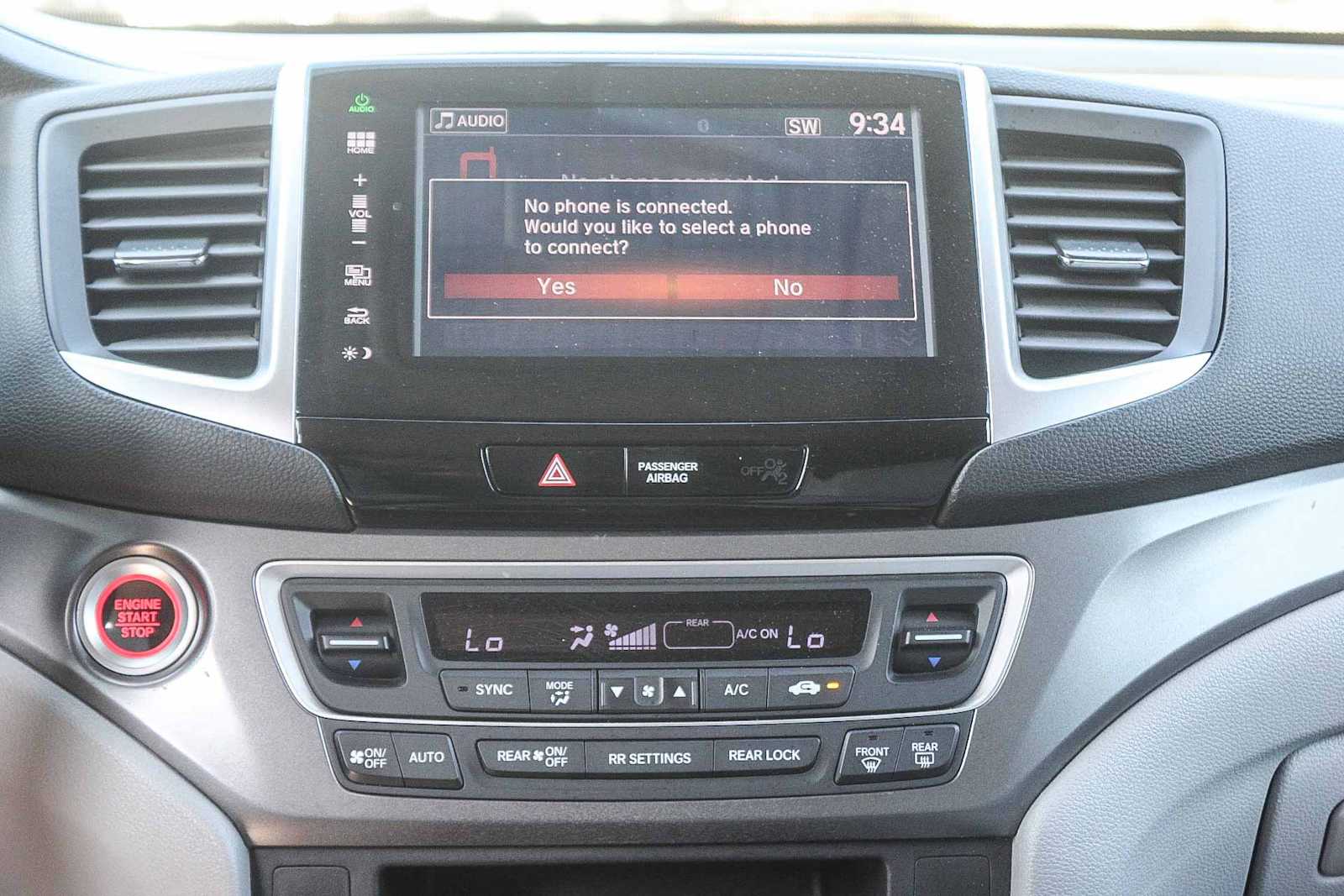 Thumbnail: 2016 Honda Pilot - 14