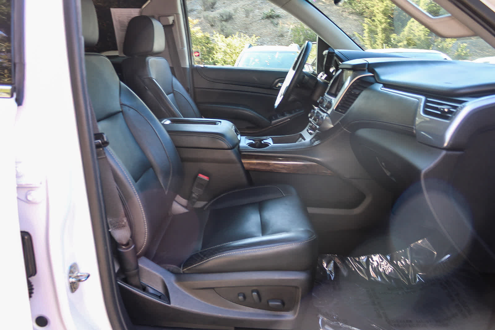 Thumbnail: 2020 Chevrolet Tahoe - 16