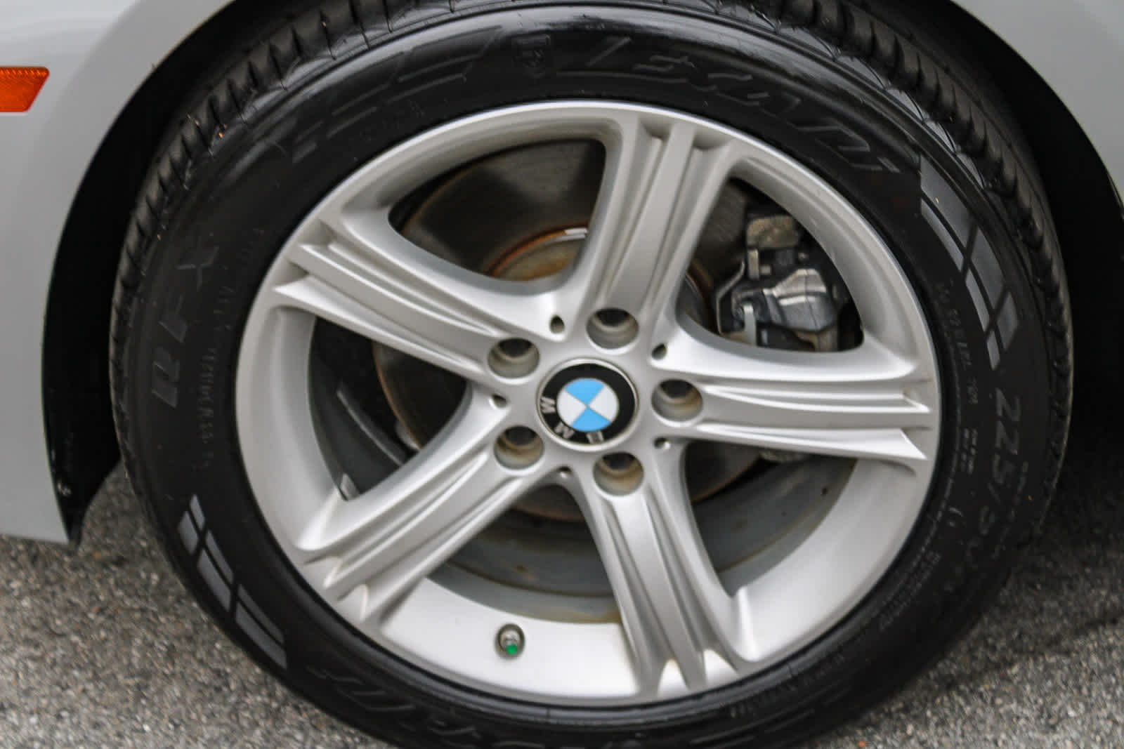 Thumbnail: 2015 BMW 3 Series - 10