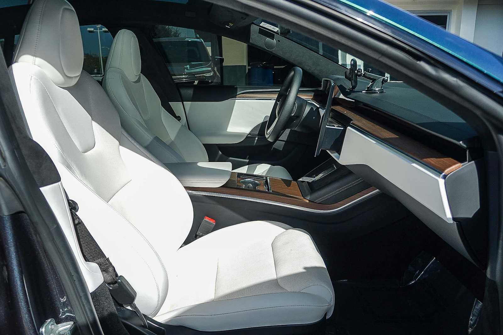 Thumbnail: 2024 Tesla Model S - 19