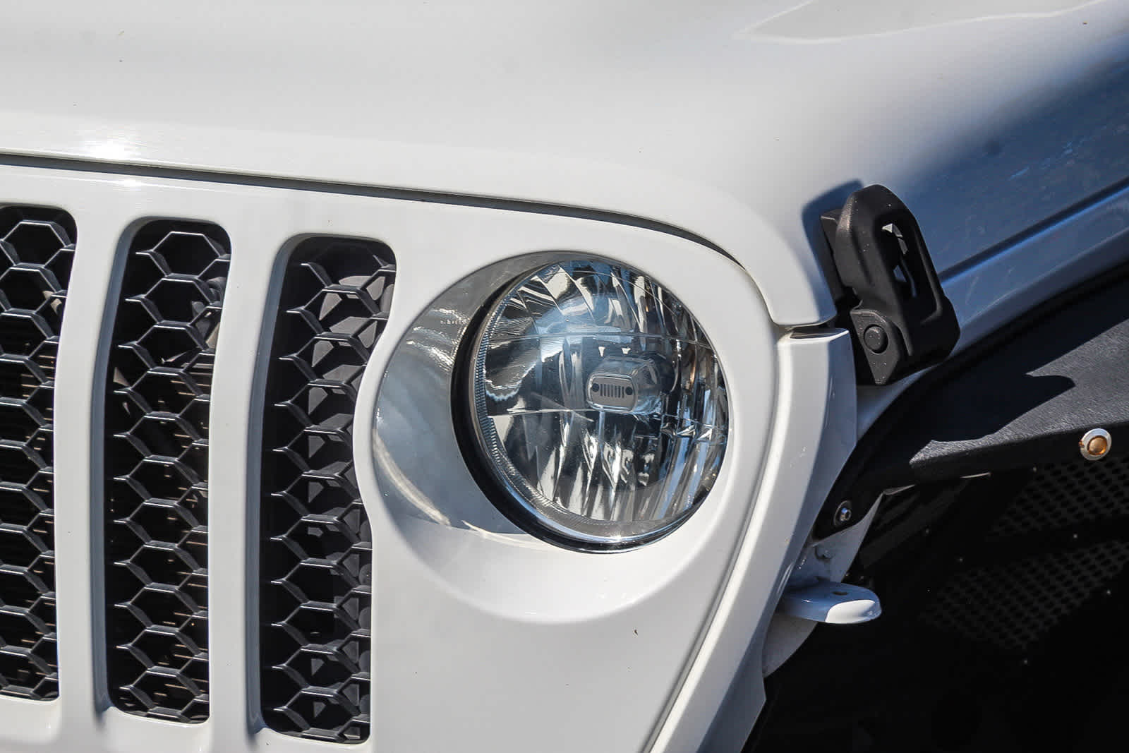 Thumbnail: 2020 Jeep Gladiator - 5