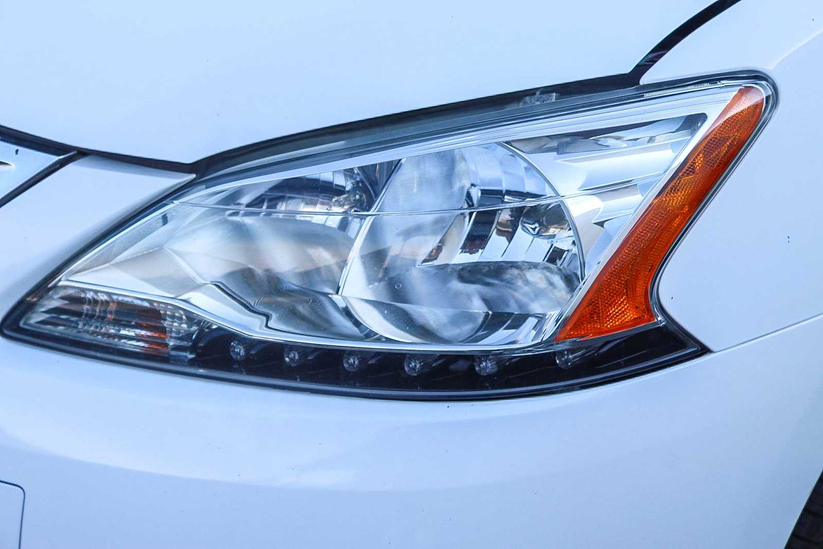 Thumbnail: 2015 Nissan Sentra - 8