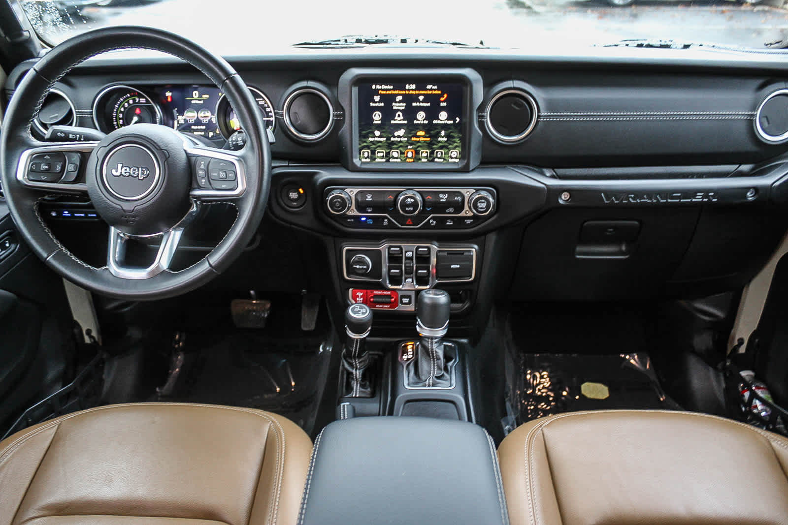 Thumbnail: 2022 Jeep Wrangler - 9