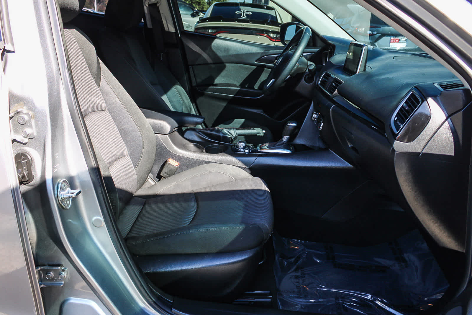 Thumbnail: 2015 Mazda Mazda3 - 12