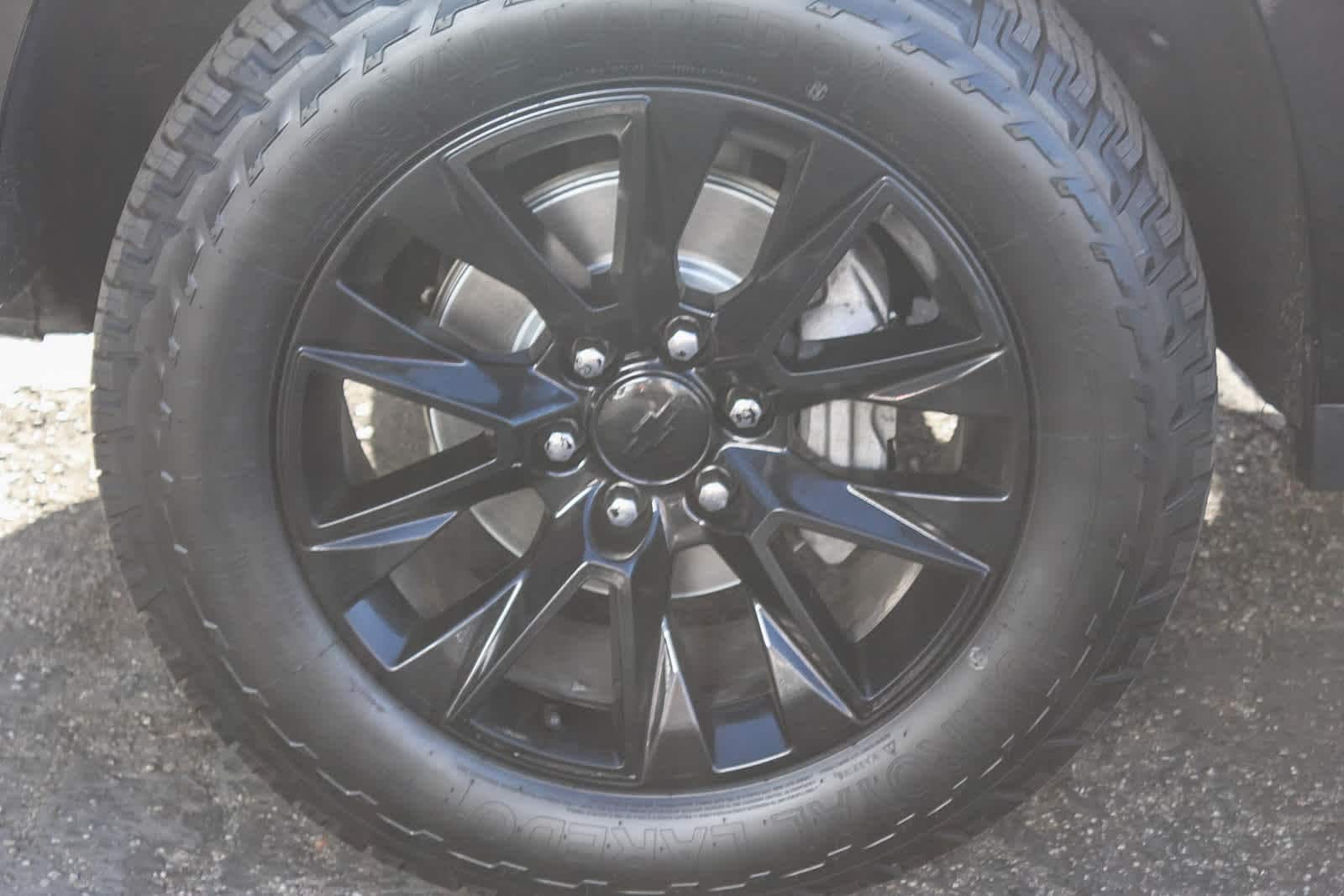 Thumbnail: 2021 Chevrolet Tahoe - 10