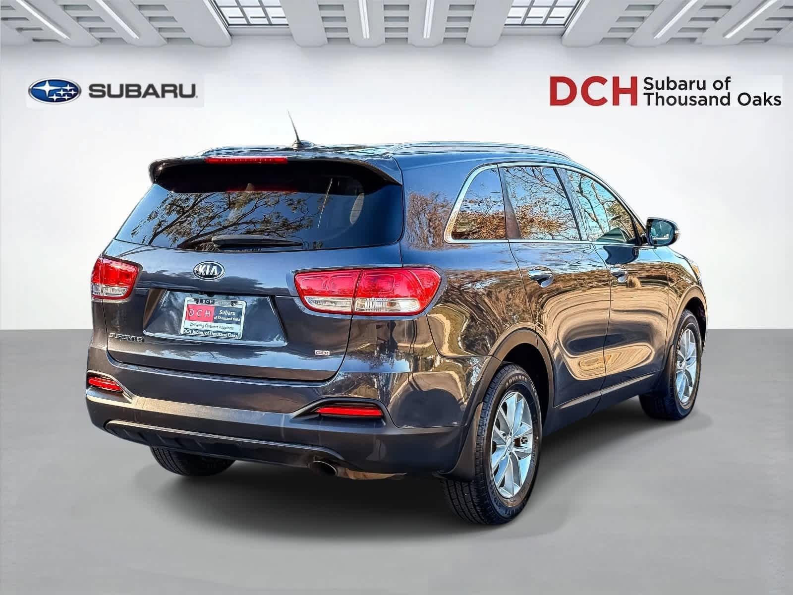 Thumbnail: 2016 Kia Sorento - 4