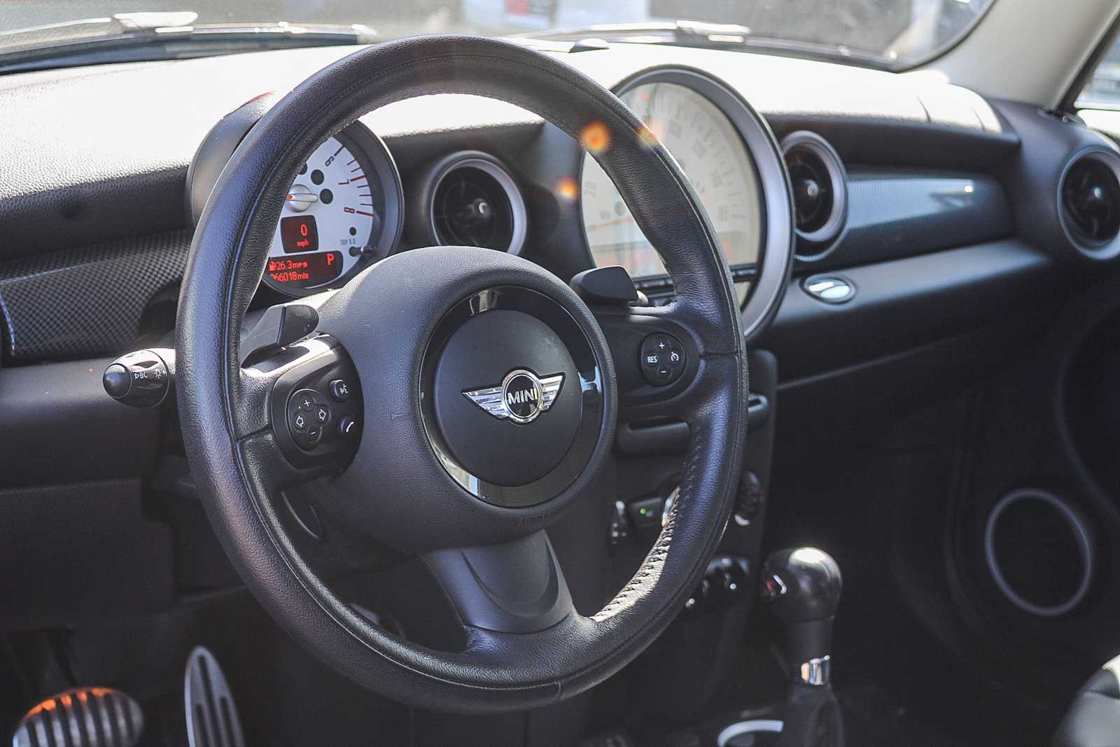 Thumbnail: 2013 MINI Cooper Hardtop - 11