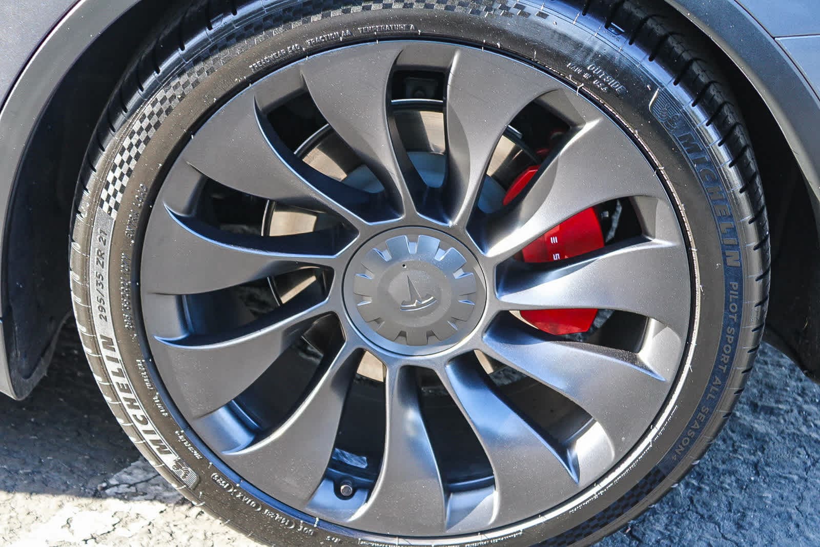 Thumbnail: 2023 Tesla Model Y - 10