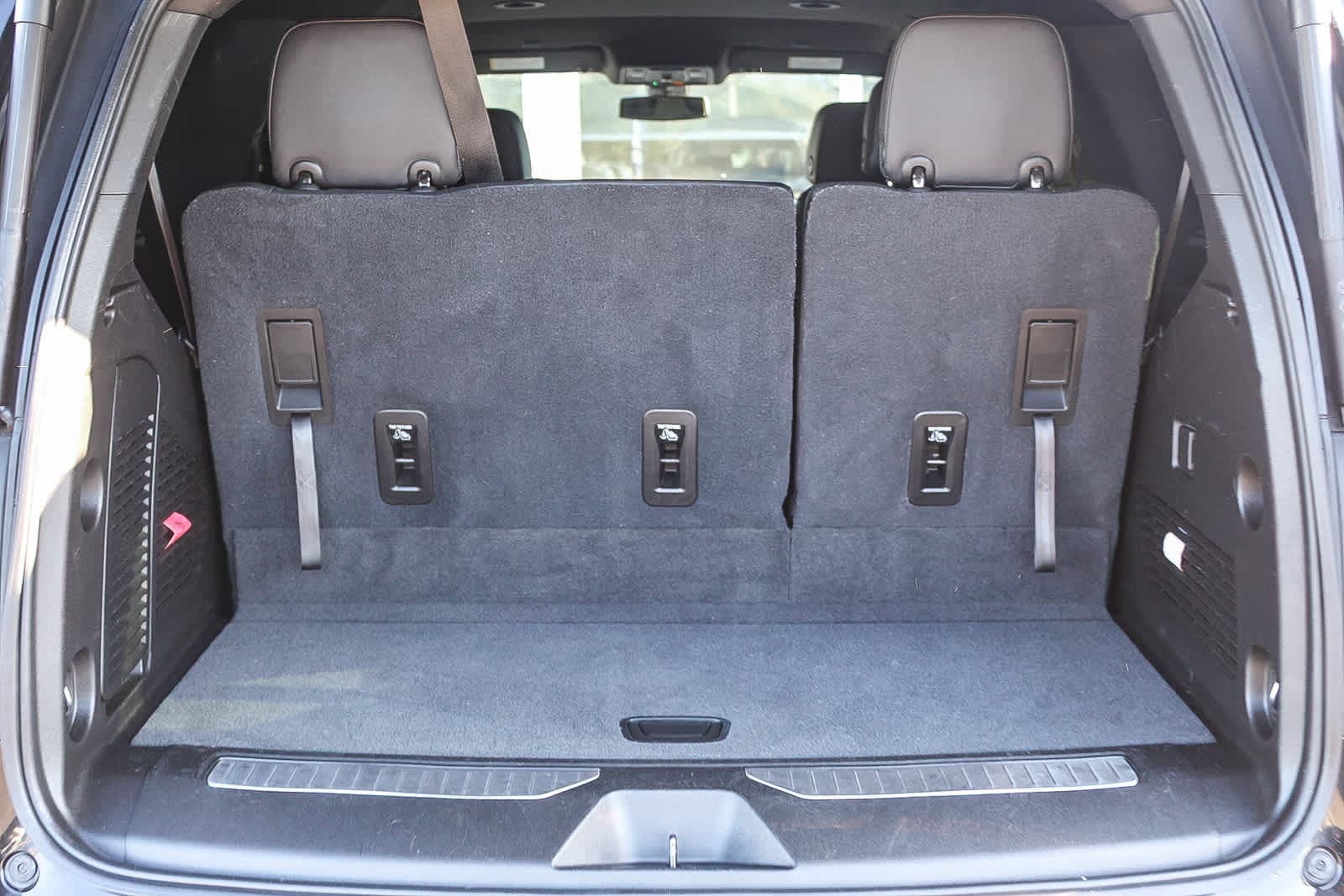 Thumbnail: 2021 Chevrolet Tahoe - 22