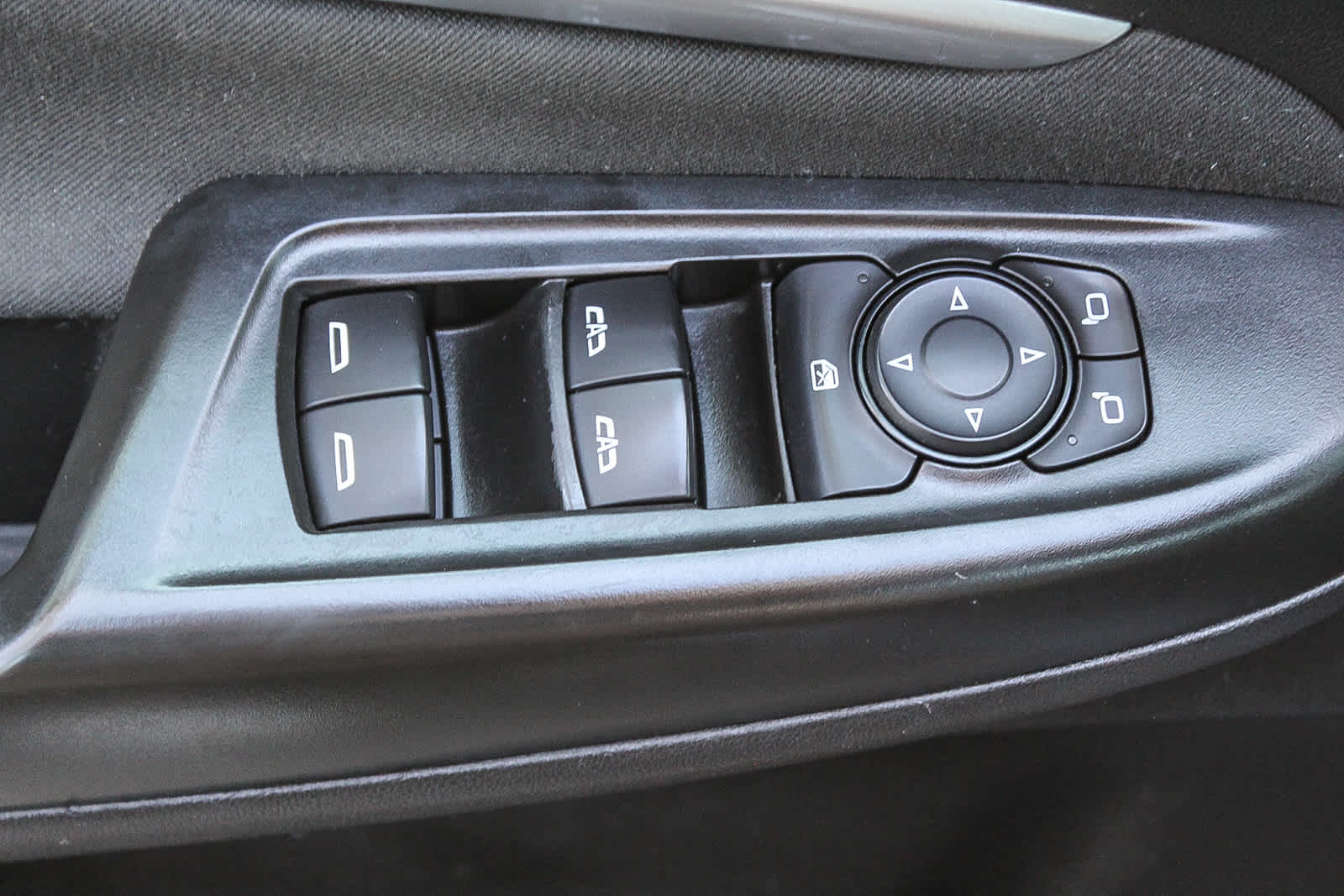 Thumbnail: 2023 Chevrolet Bolt EUV - 20