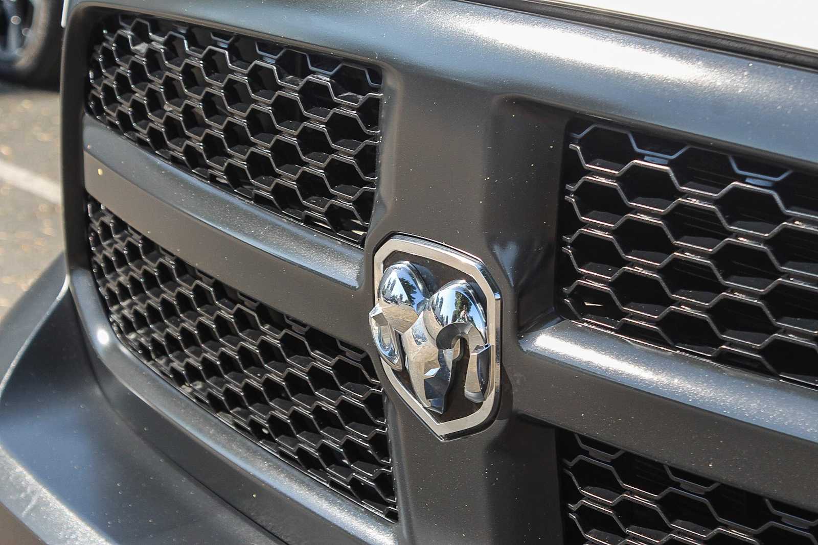Thumbnail: 2022 RAM 1500 Classic - 9