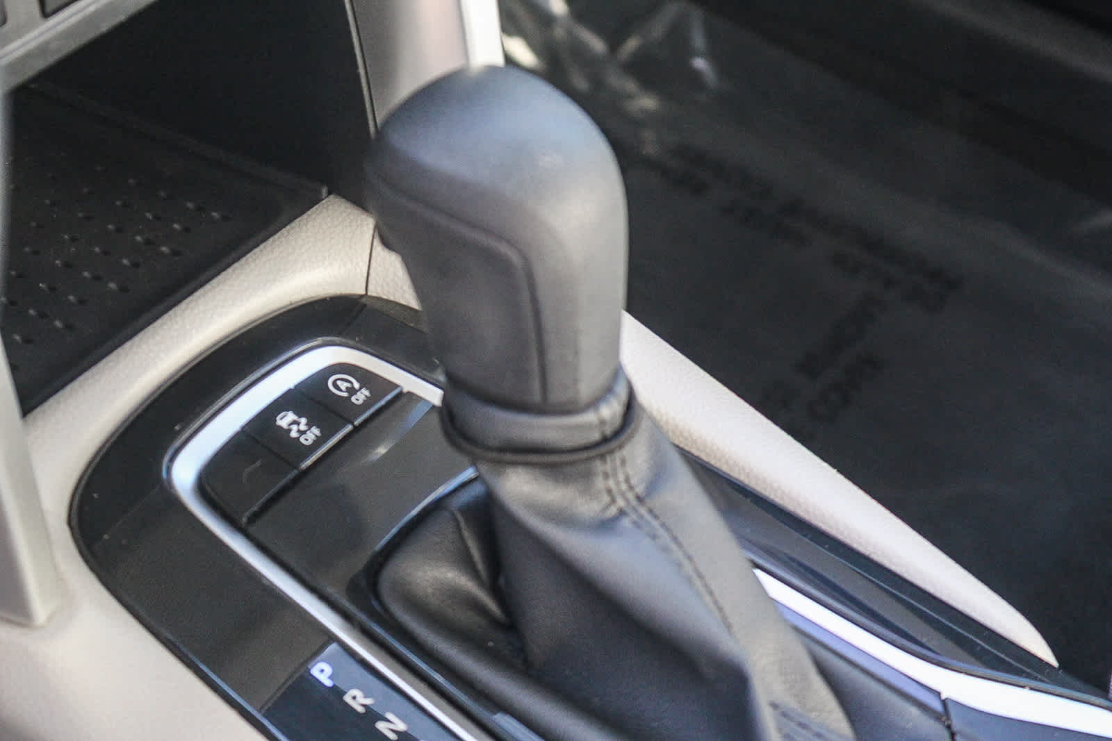 Thumbnail: 2023 Toyota Corolla Cross - 18