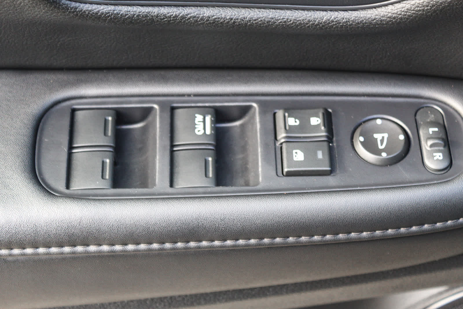 Thumbnail: 2019 Honda HR-V - 20