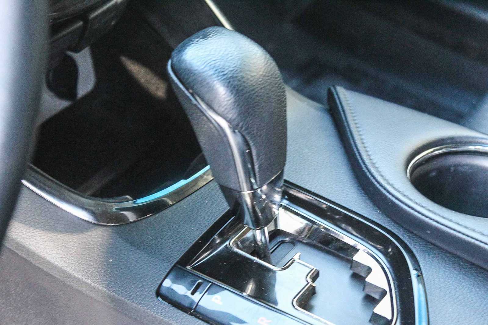 Thumbnail: 2015 Toyota Avalon - 19