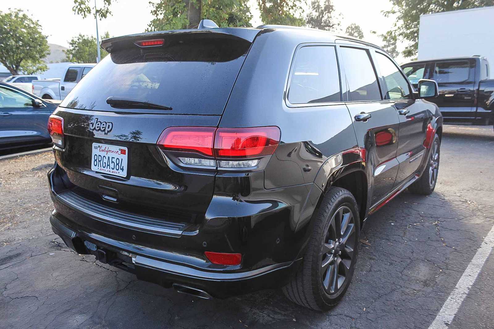 Thumbnail: 2019 Jeep Grand Cherokee - 4