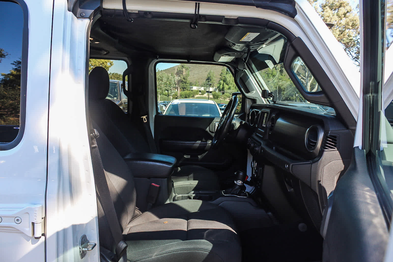 Thumbnail: 2020 Jeep Gladiator - 13