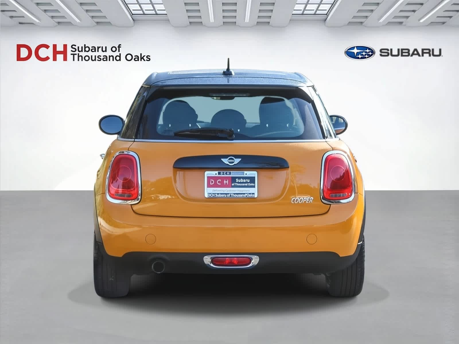 Thumbnail: 2016 MINI Cooper Hardtop - 5