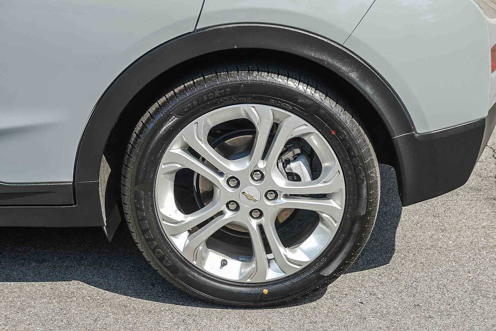 Thumbnail: 2019 Chevrolet Bolt EV - 11