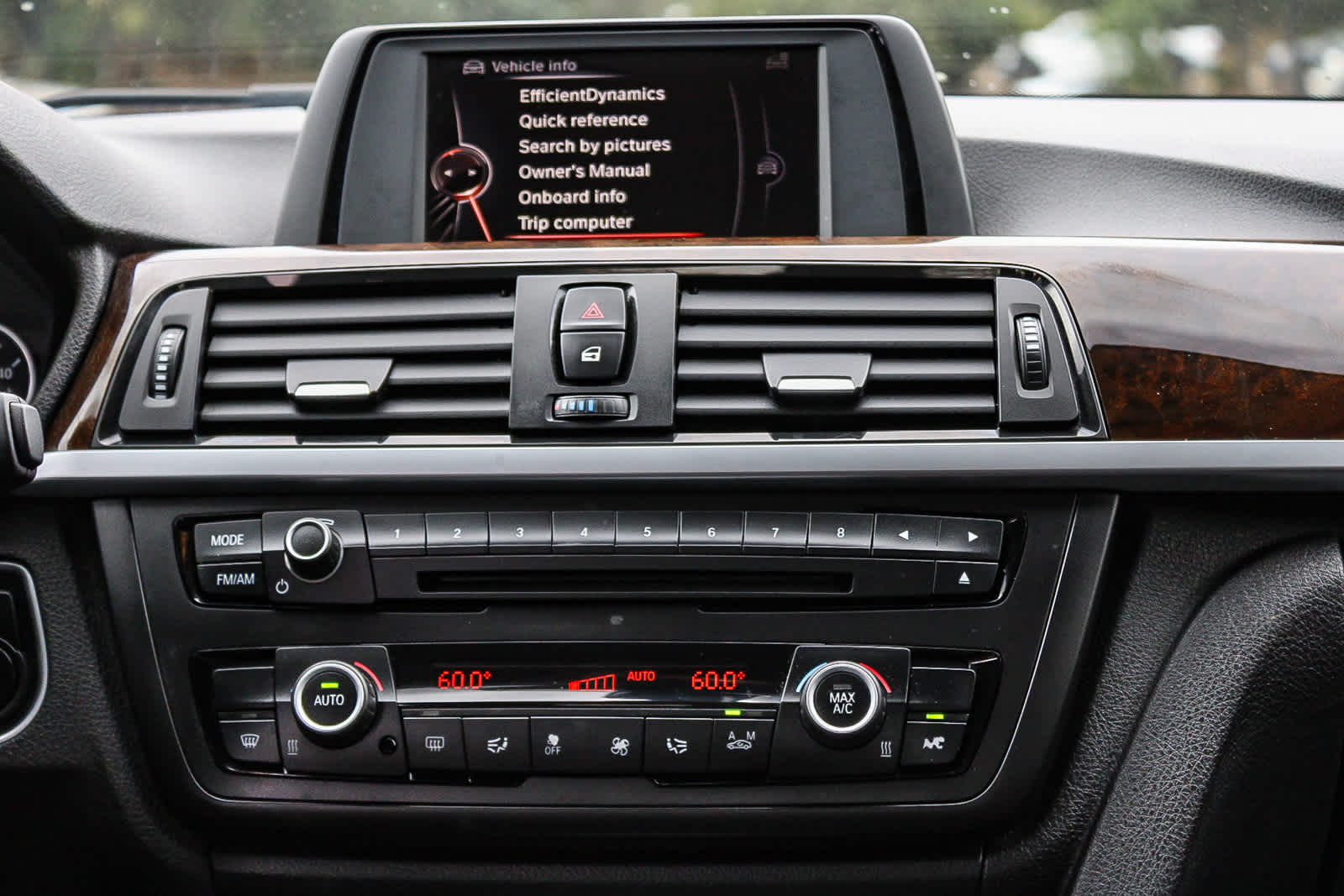 Thumbnail: 2015 BMW 3 Series - 14