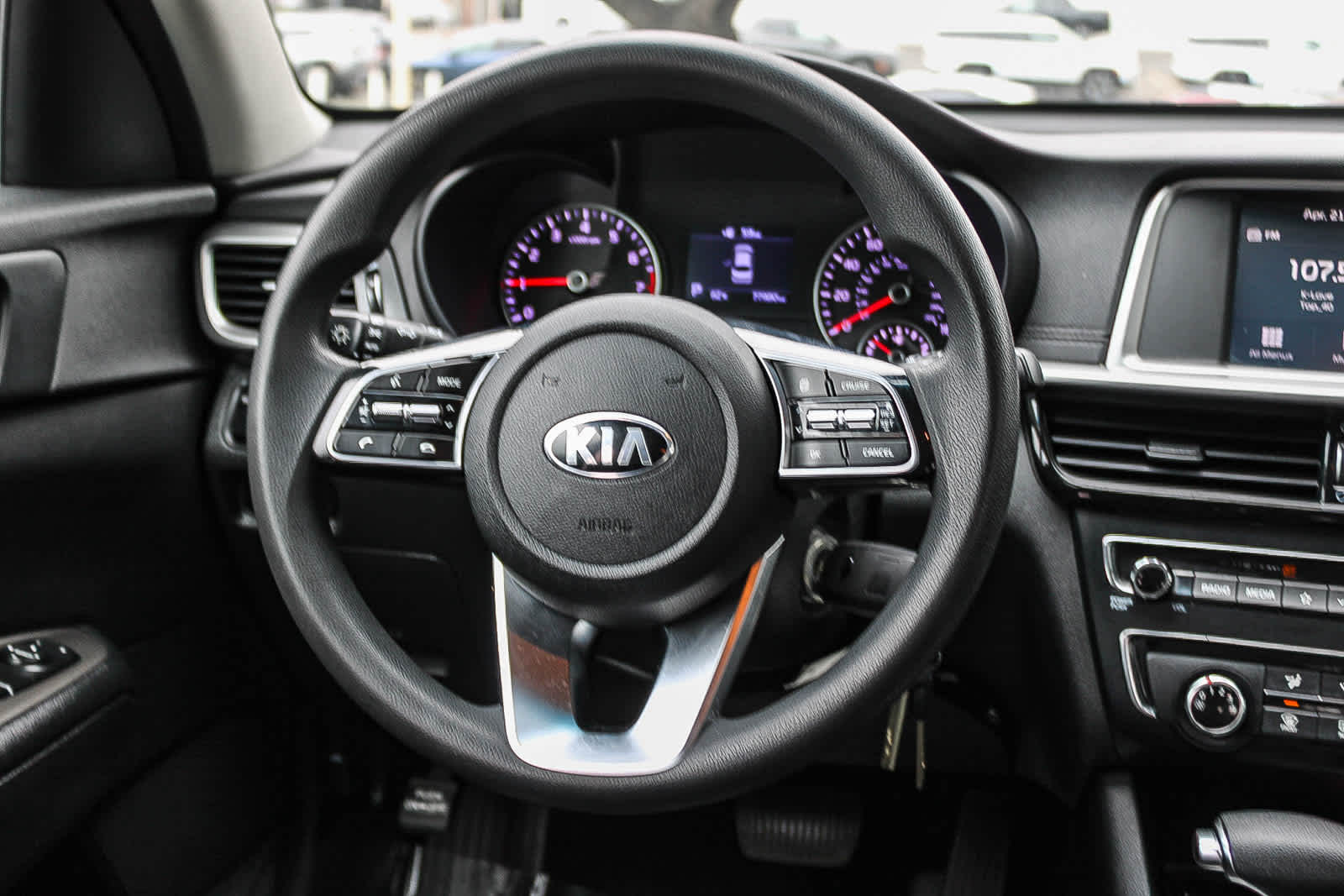 Thumbnail: 2020 Kia Optima - 14
