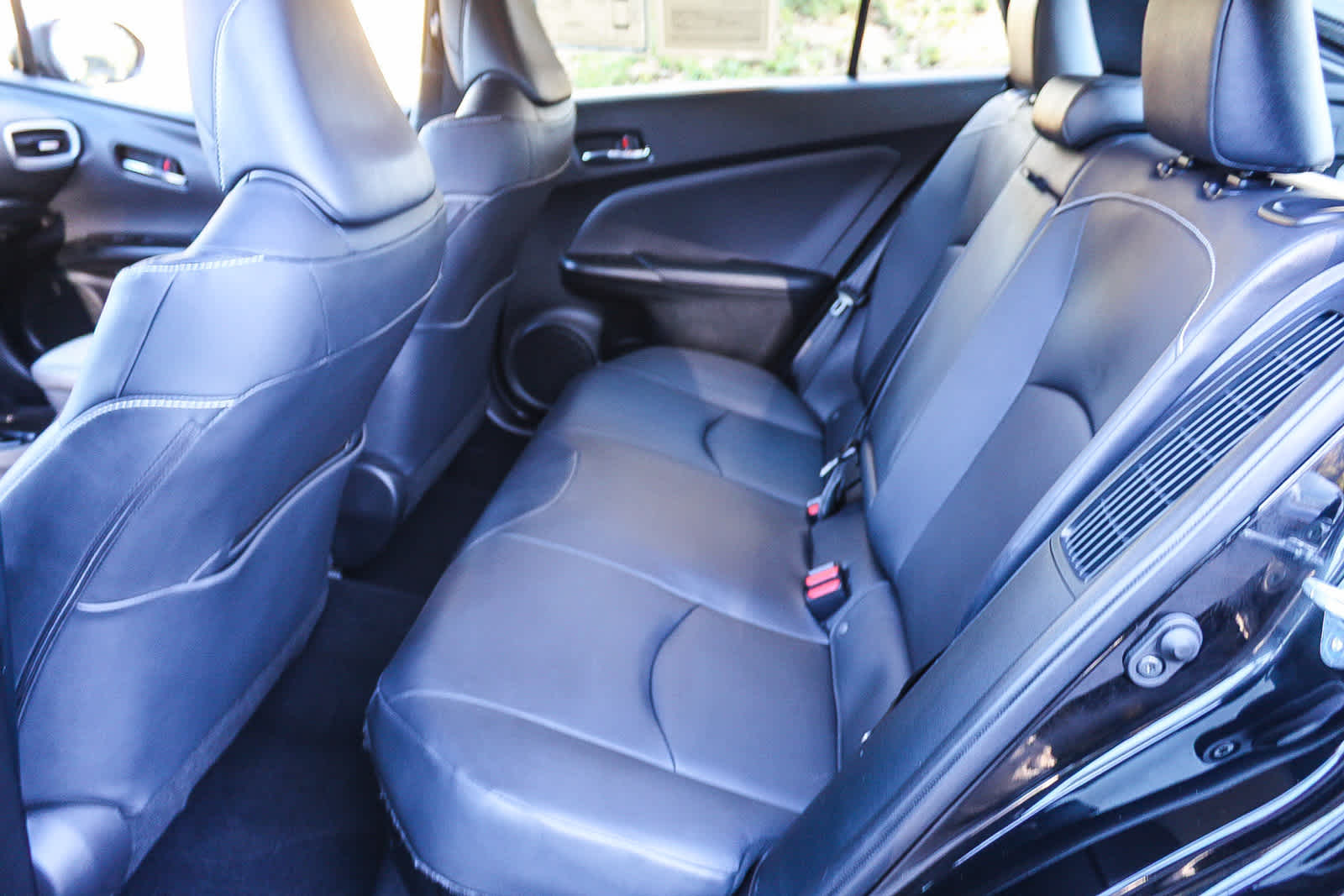 Thumbnail: 2022 Toyota Prius Prime - 18