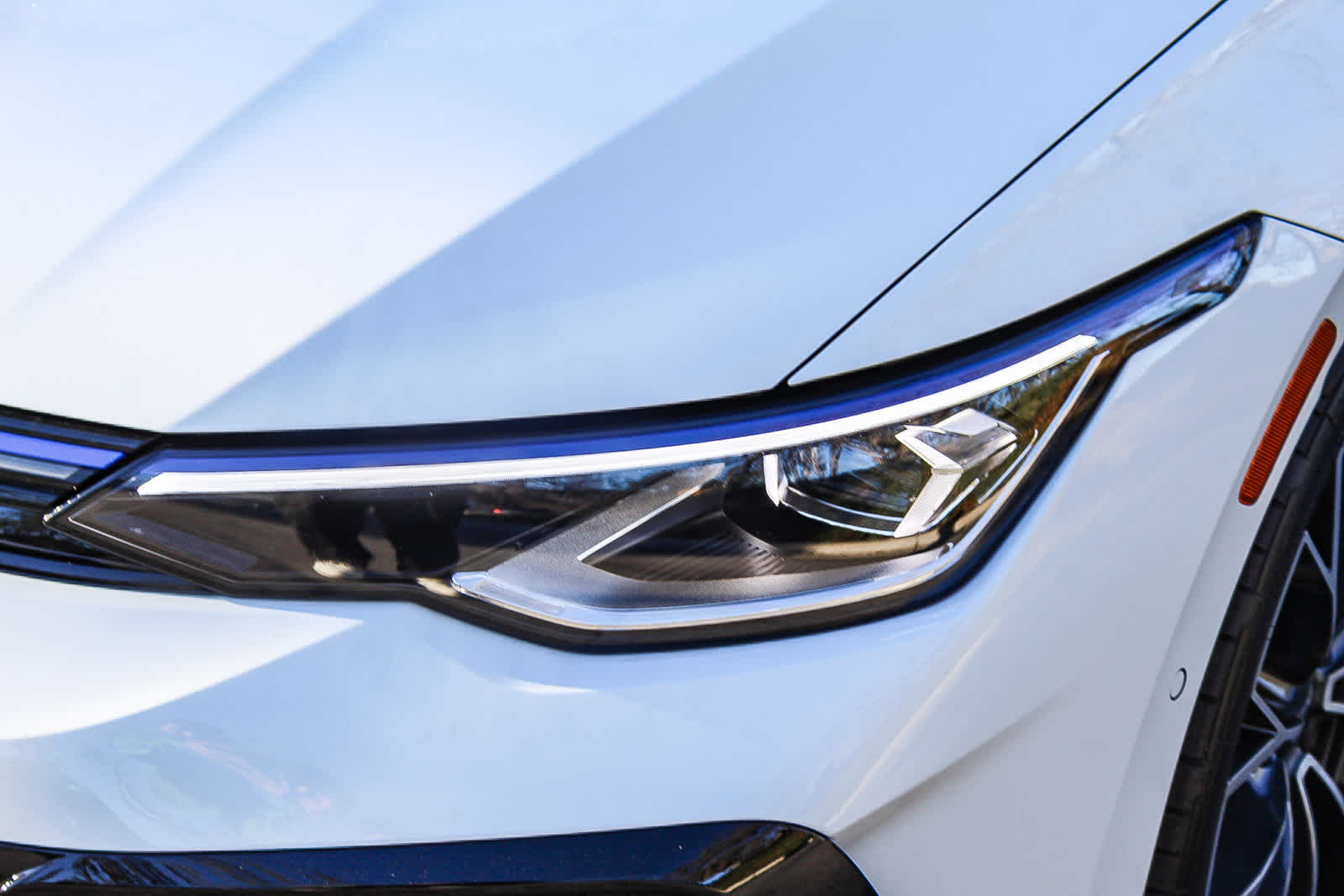 Thumbnail: 2025 Volkswagen Golf - 8