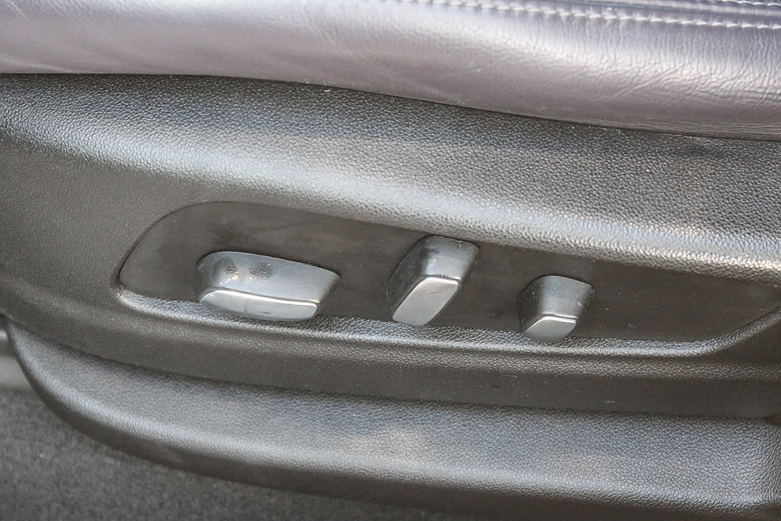 Thumbnail: 2017 Cadillac XT5 - 15