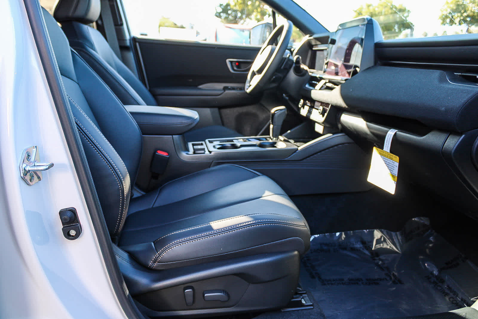 Thumbnail: 2026 Subaru Outback - 16