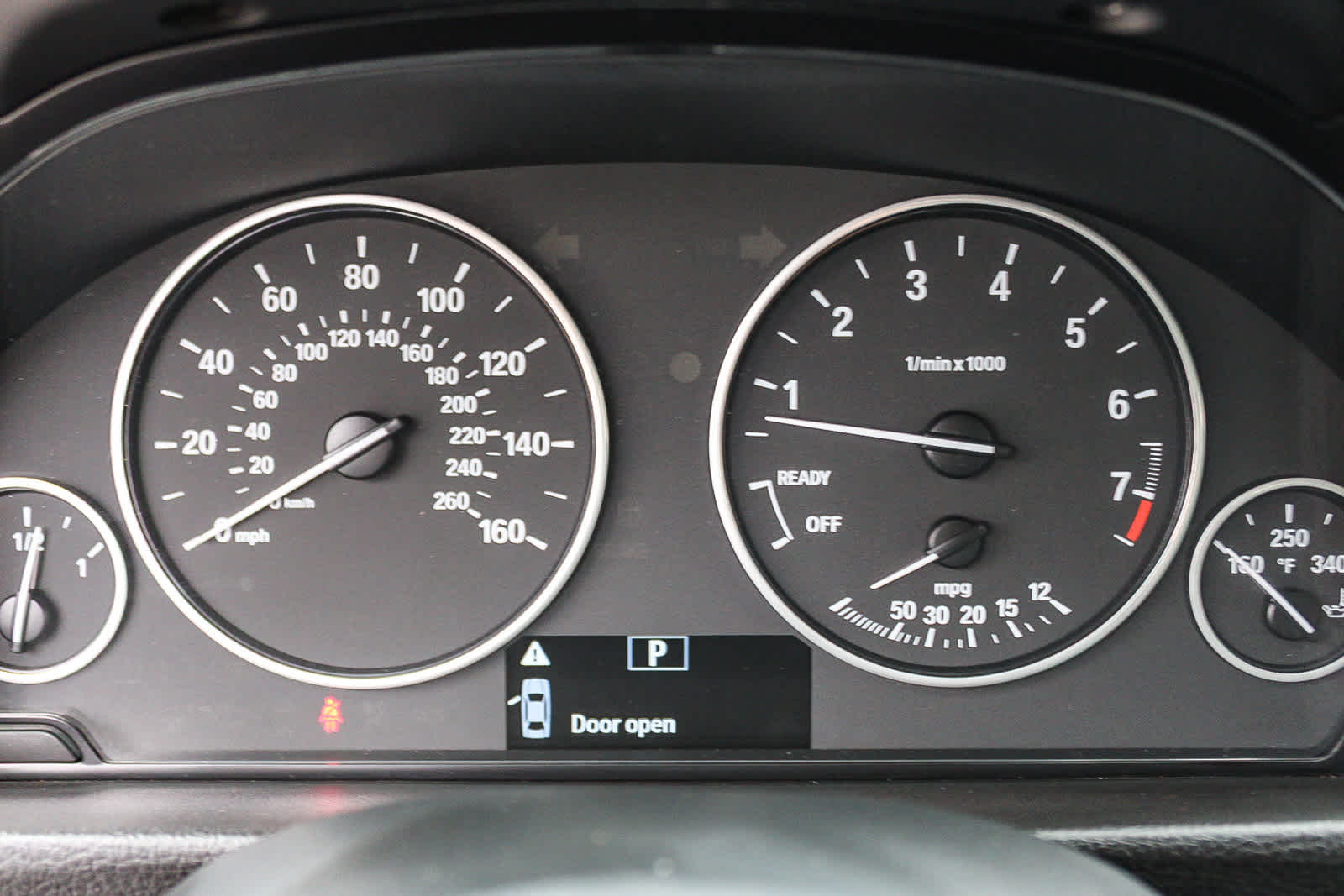 Thumbnail: 2015 BMW 3 Series - 23