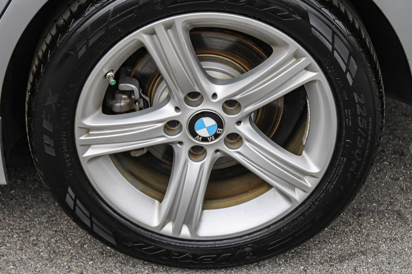 Thumbnail: 2015 BMW 3 Series - 11