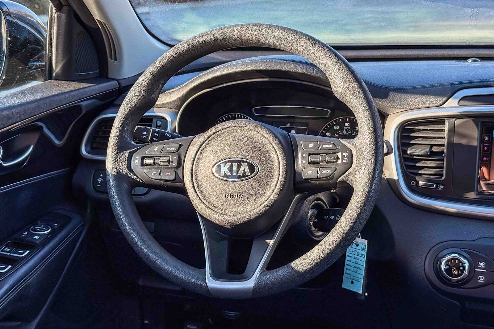 Thumbnail: 2016 Kia Sorento - 15