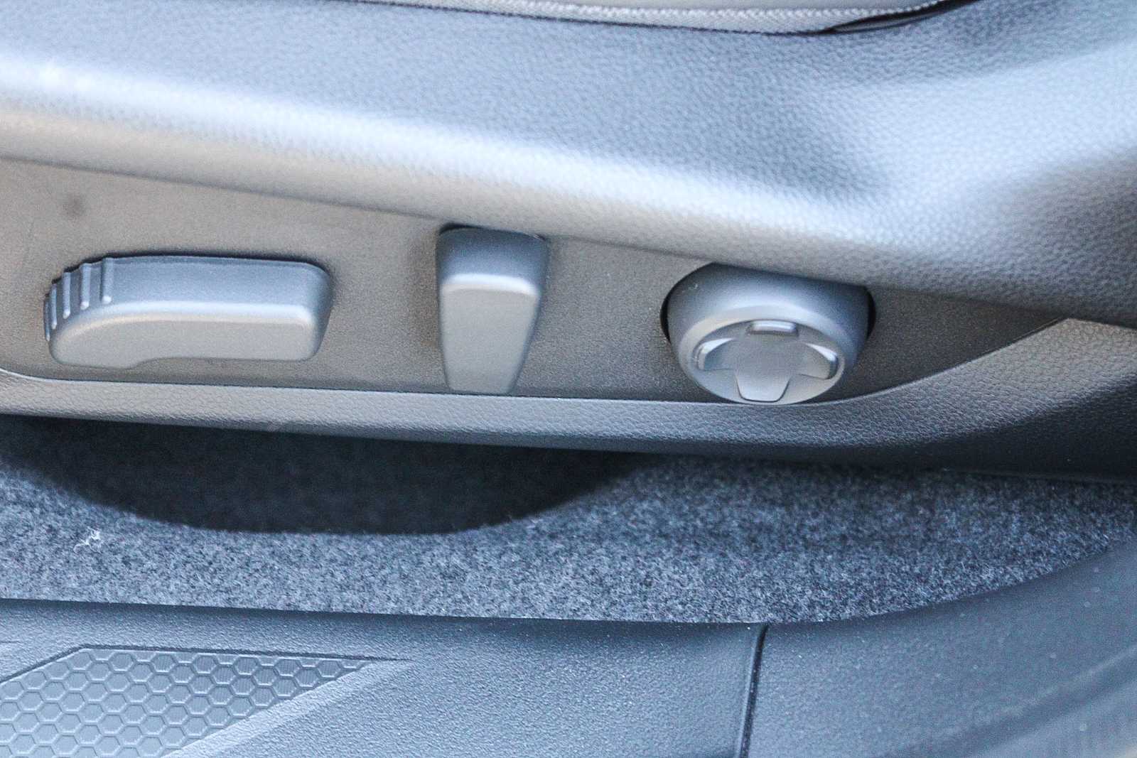Thumbnail: 2026 Subaru Outback - 21