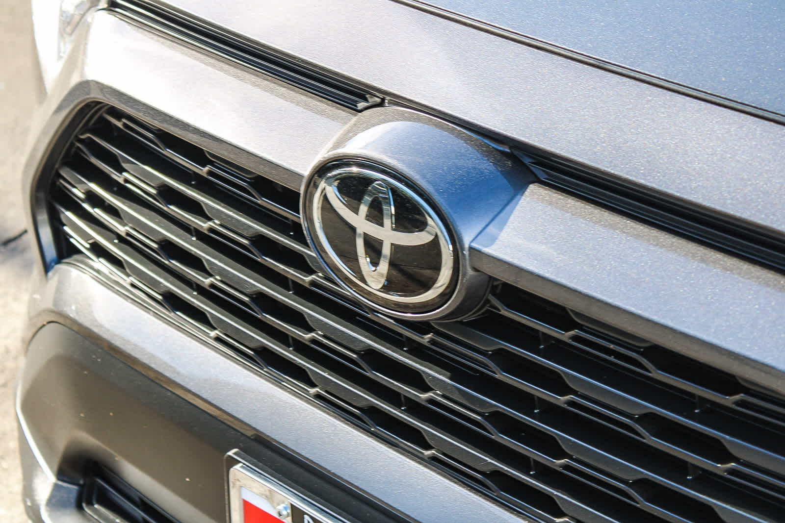 Thumbnail: 2023 Toyota RAV4 - 8