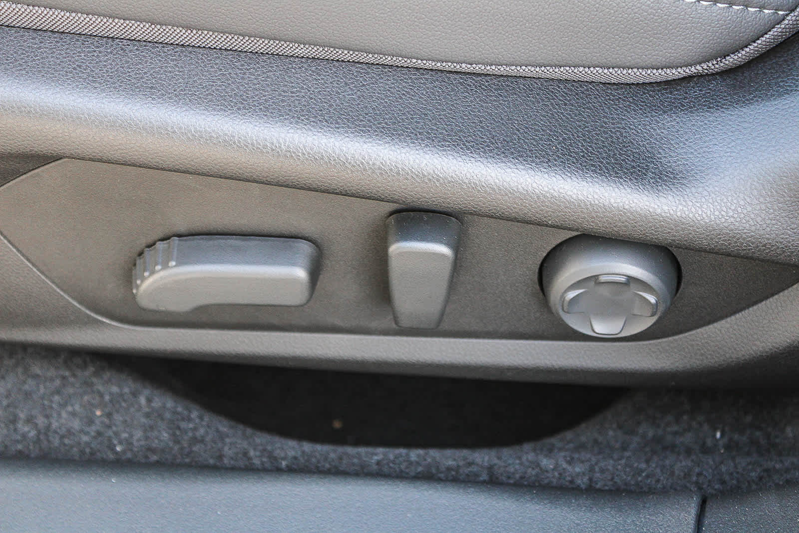 Thumbnail: 2026 Subaru Outback - 21
