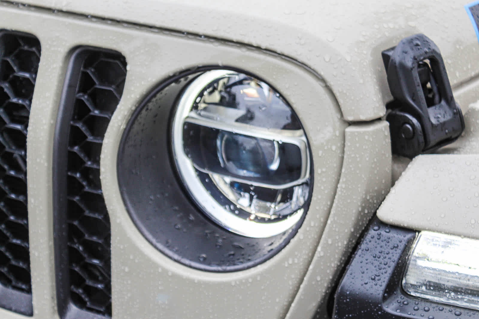 Thumbnail: 2022 Jeep Wrangler - 5