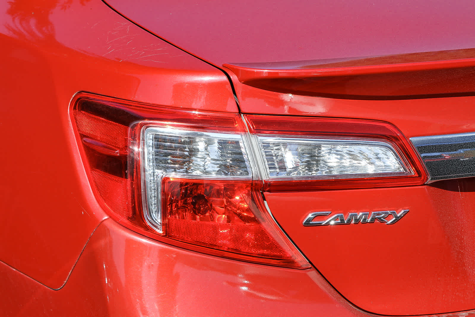 2012 Toyota Camry XLE 16