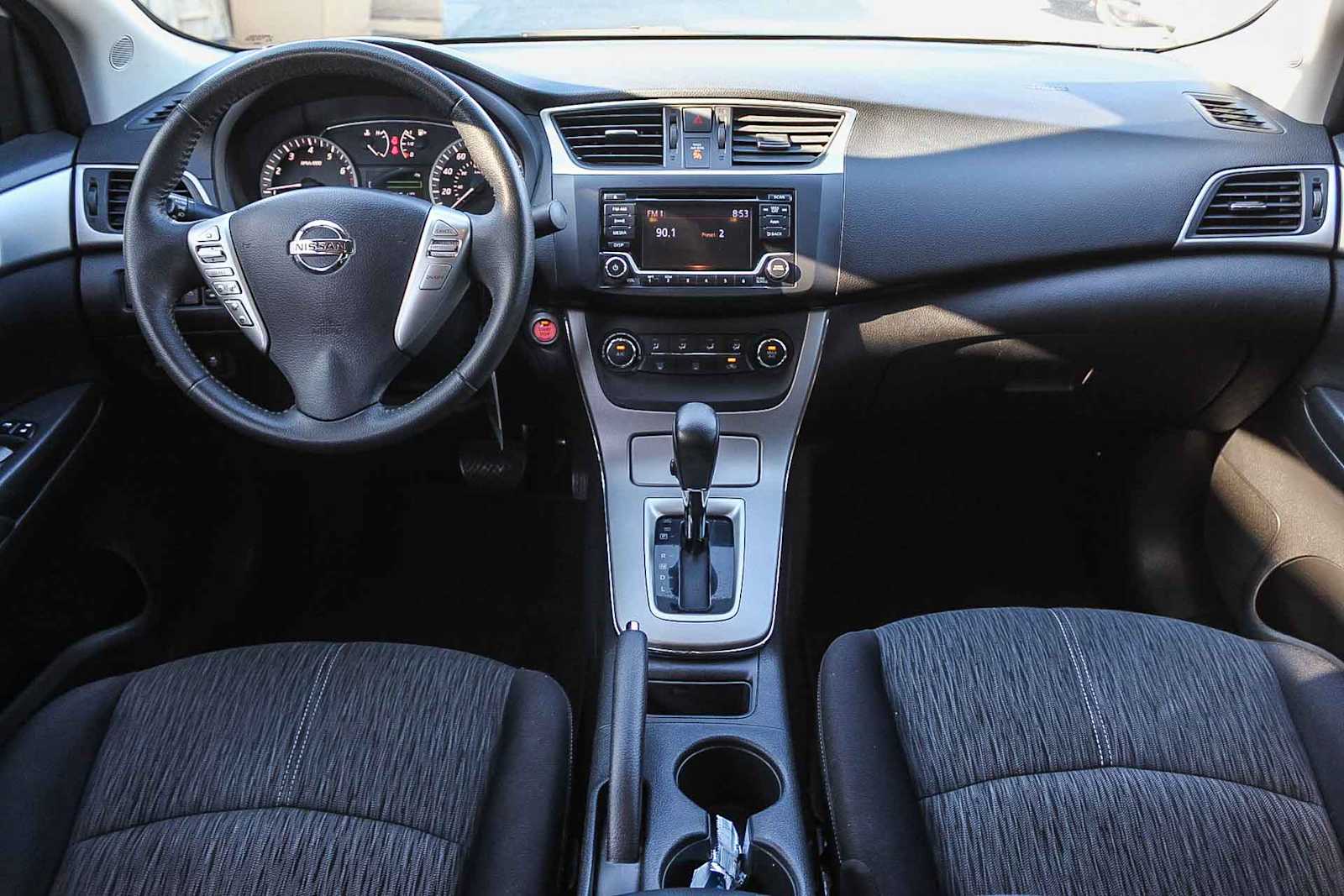 Thumbnail: 2015 Nissan Sentra - 12