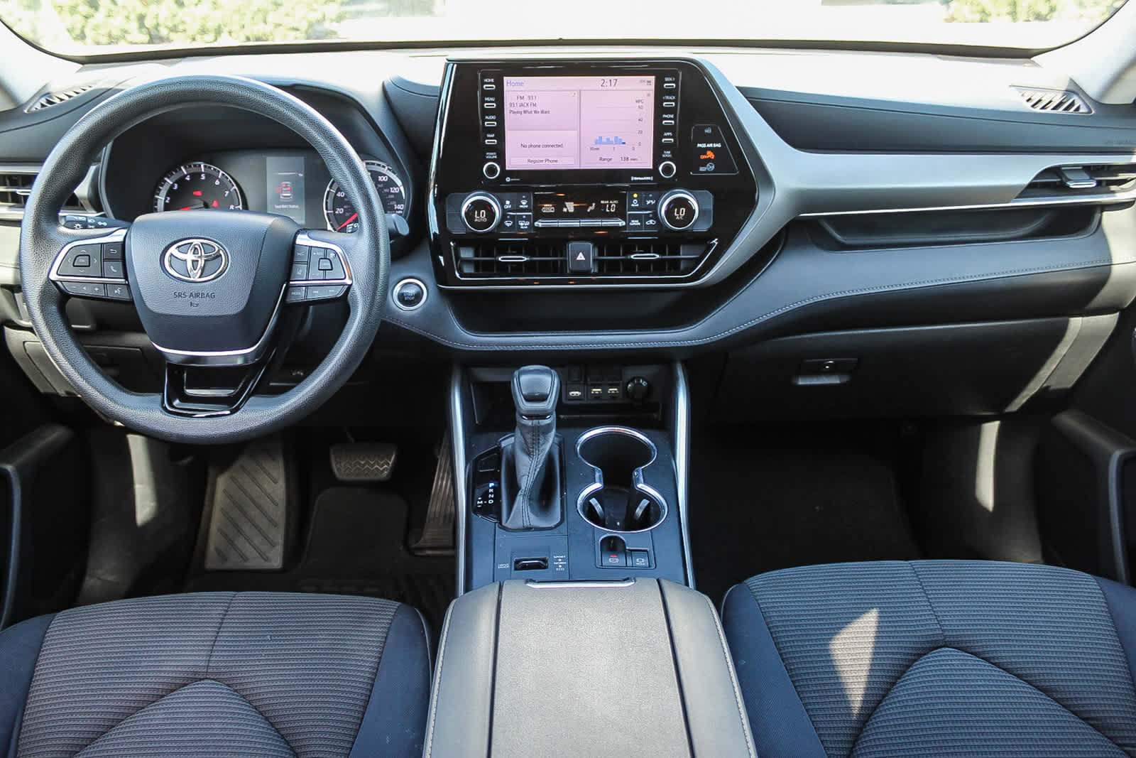 Thumbnail: 2020 Toyota Highlander - 12