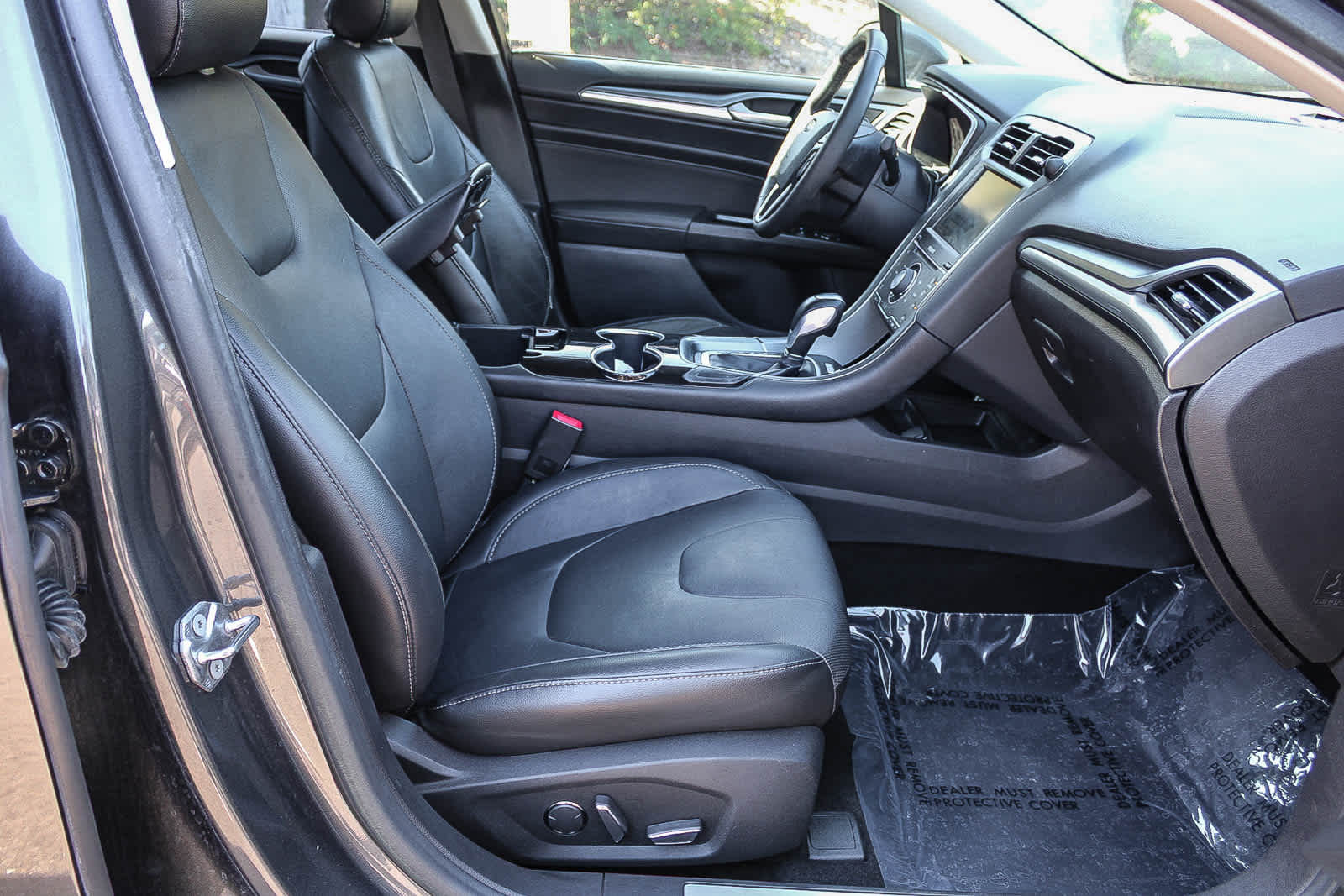 Thumbnail: 2015 Ford Fusion - 15