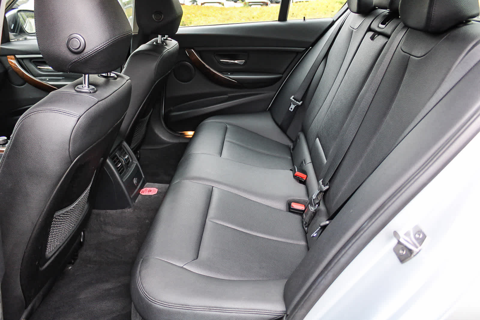 Thumbnail: 2015 BMW 3 Series - 18