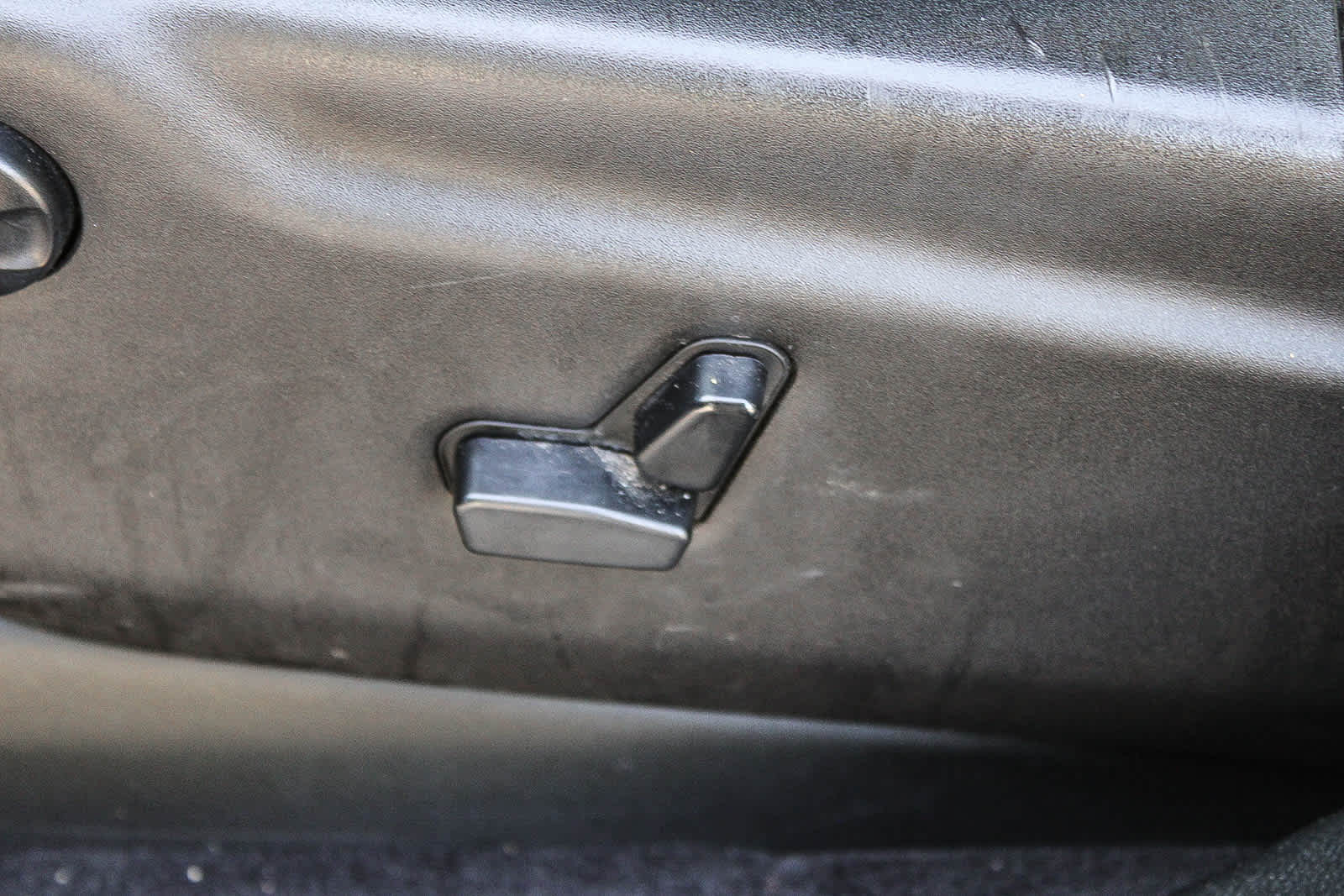 Thumbnail: 2017 Jeep Grand Cherokee - 21