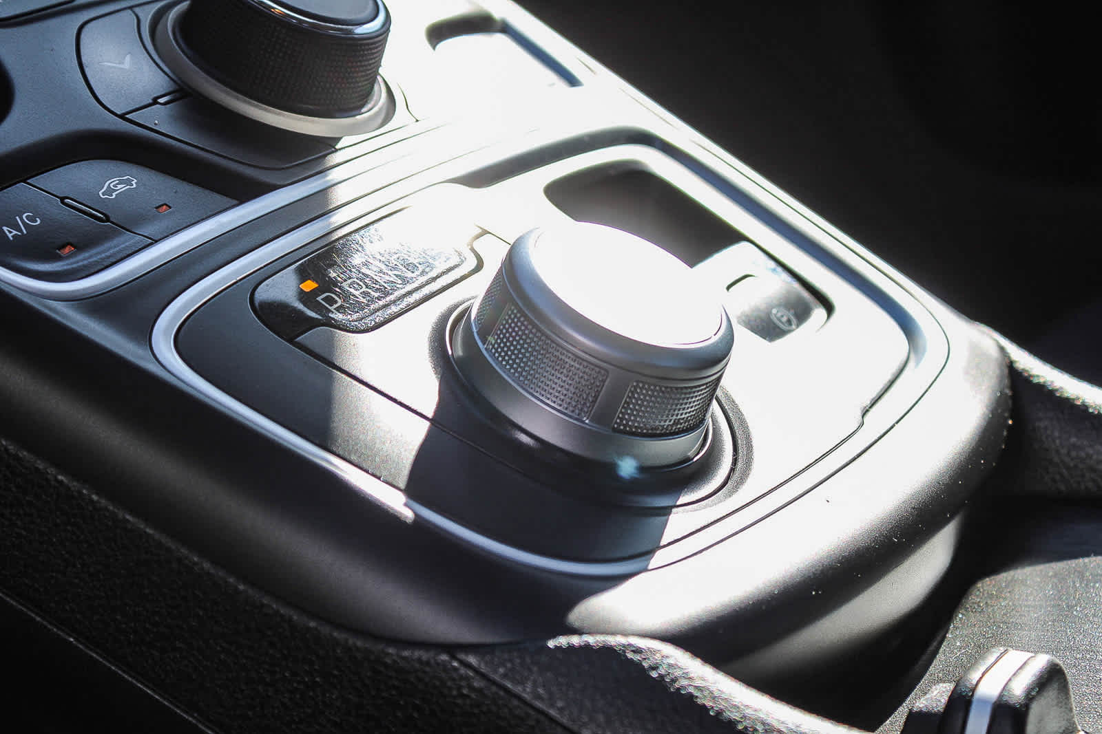 Thumbnail: 2015 Chrysler 200 - 18