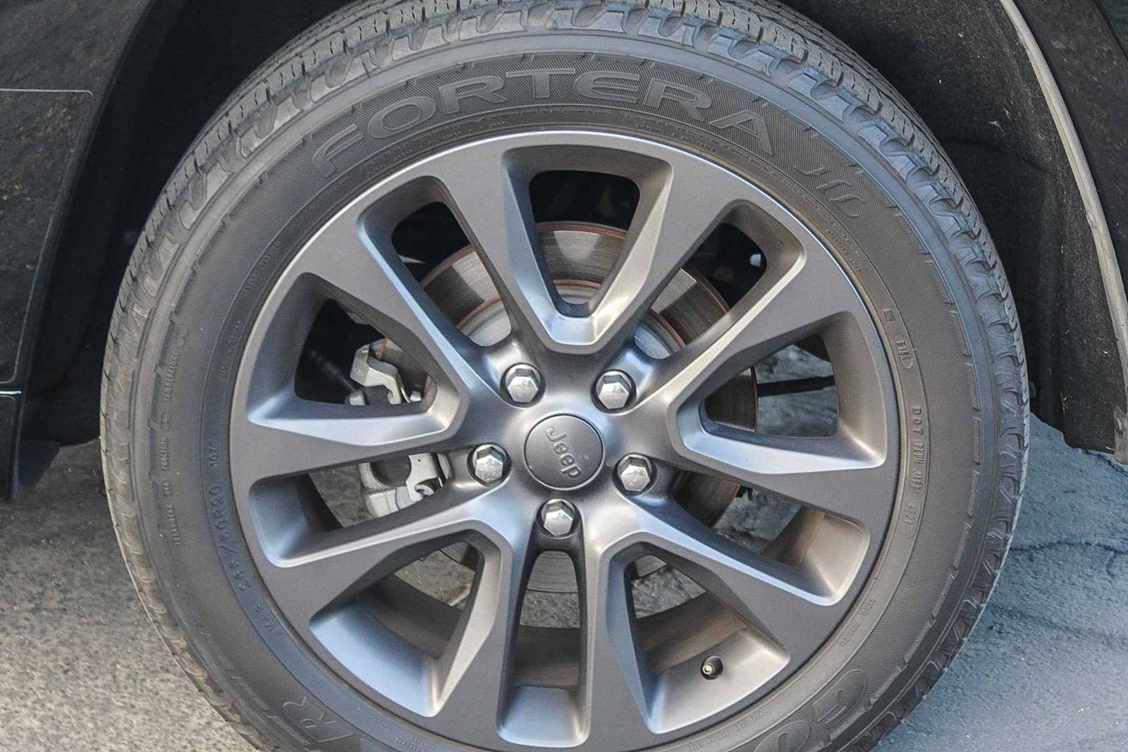 Thumbnail: 2019 Jeep Grand Cherokee - 11