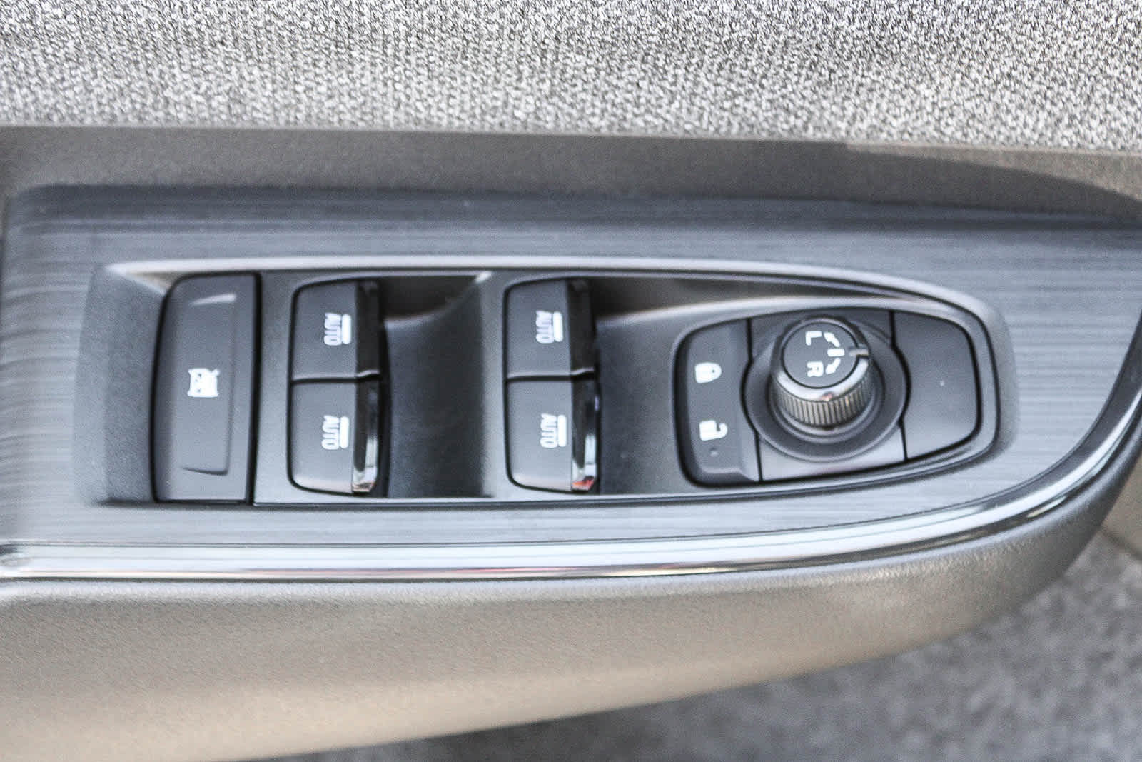 Thumbnail: 2026 Subaru Outback - 20