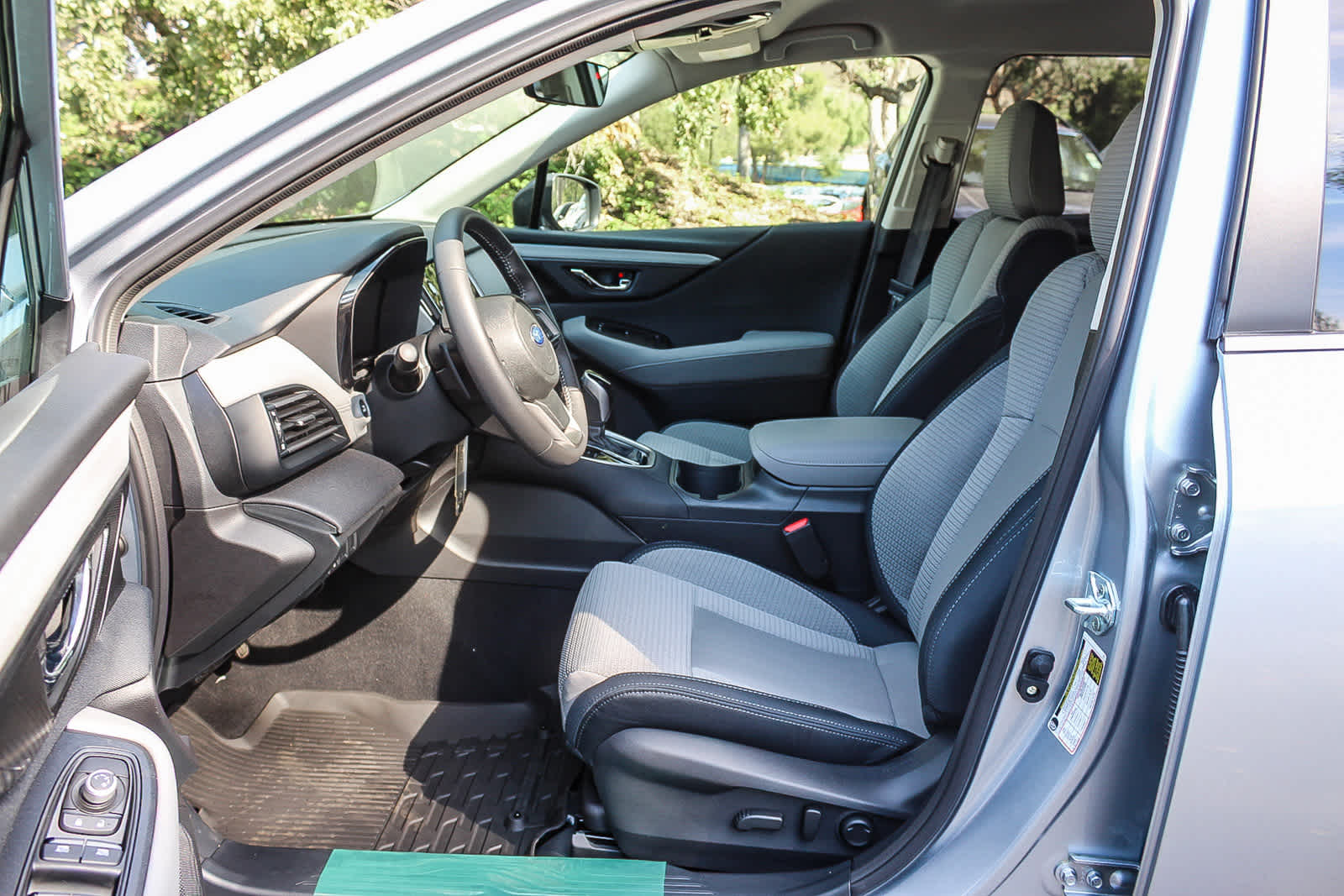 Thumbnail: 2025 Subaru Outback - 17
