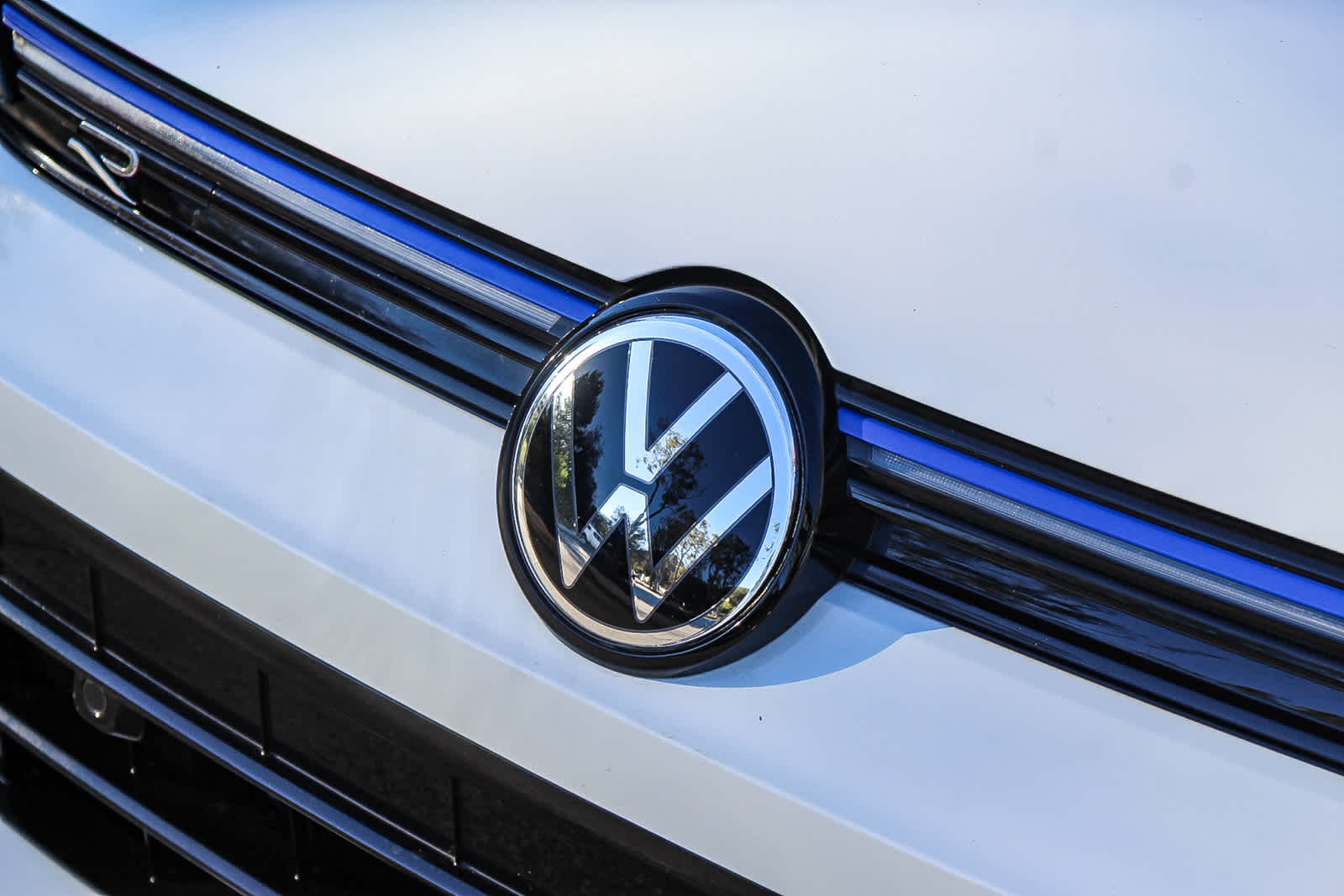 Thumbnail: 2025 Volkswagen Golf - 9